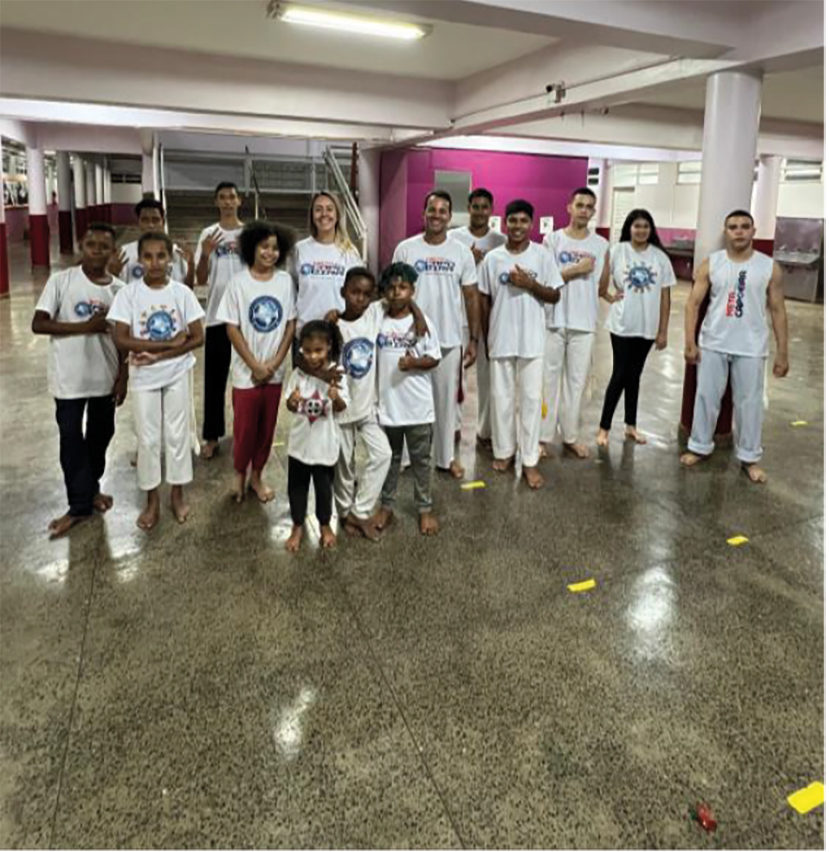 Somando com a Capoeira 